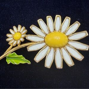 Vintage Albert Weiss White and Yellow Daisy Floral Brooch